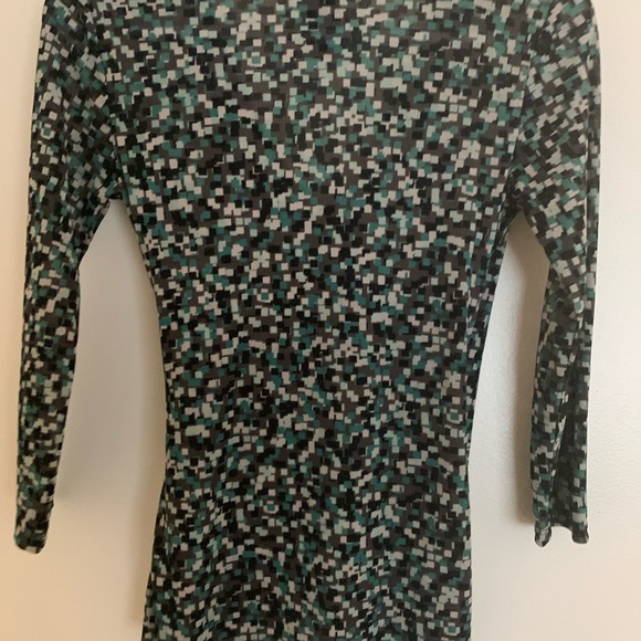 Covington Petite Size SP Multi Green Colored Blous - Picture 6 of 8